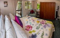 Kotare Muse Chalet queen bedroom